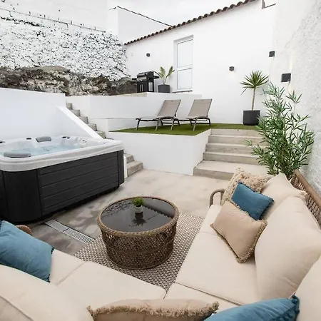 New! Oceanfront Home With Hottub, Lagoa Sao Miguel Azores Exterior photo