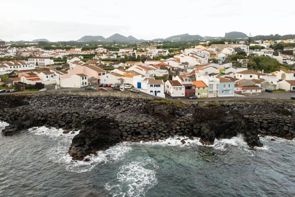 Holiday home New! Oceanfront With Hottub, Lagoa Sao Miguel Azores