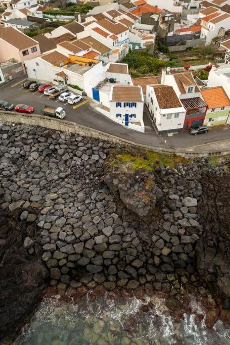 New! Oceanfront With Hottub, Lagoa Sao Miguel Azores Holiday home